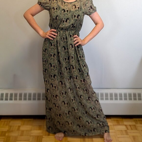 Green Patterned Maxi Dress - Picture 3 of 7
